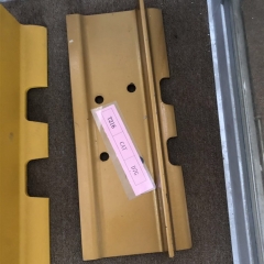 D7G bulldozer undercarriage track shoes